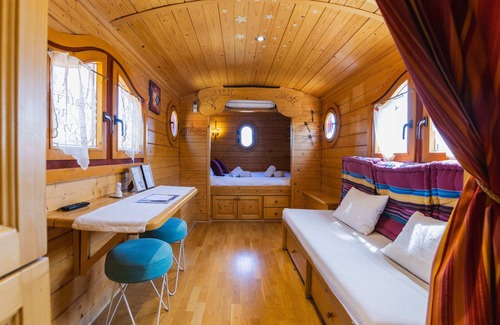 Lagnes Cabin | Roulotte chez Manon en Luberon