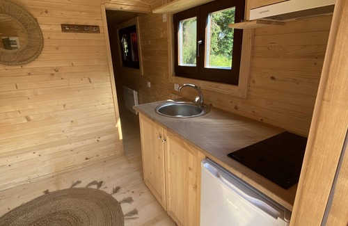 Digoin House | Roulotte "jeanne" Pour un Séjour Atypique en Roulotte