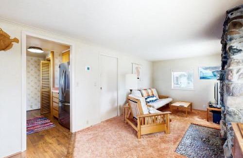Lincoln City House | Round Rock Cottage