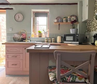 Cromford Apartment | Rowan Cottage