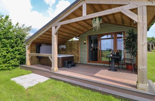 Swadlincote House | Rowan