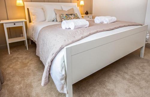 Dingwall House | Rowan Lodge