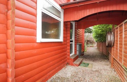 Marybank House | Rowan Lodge