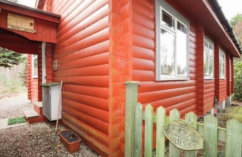 Marybank House | Rowan Lodge
