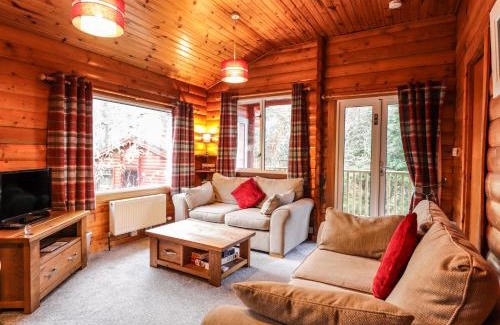 Marybank House | Rowan Lodge