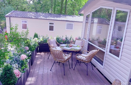 Prenteg Resort | Rowlands Retreat 187A Brook Court
