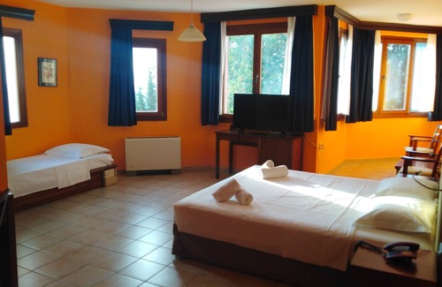 Maroneia-Sapes Hotel | Roxani Country House Resort
