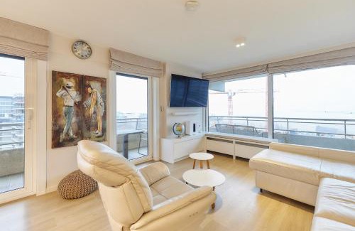 Ostend City Centre Apartment | Royal Ascot III 11-04