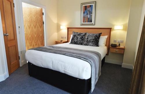 Central Aberdeen Apartment | Royal Athenaeum Suites