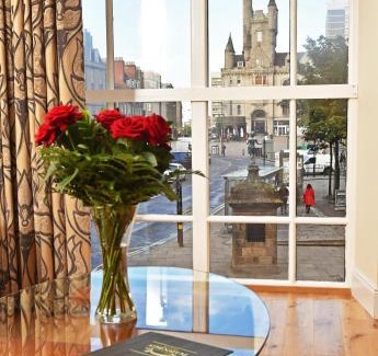 Central Aberdeen Apartment | Royal Athenaeum Suites