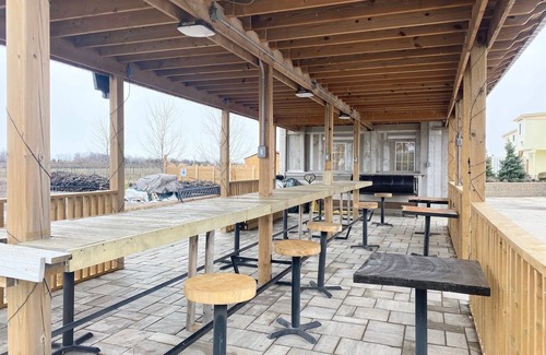 Lincoln Bed & Breakfast | Royal B&B #2-Poolhouse w/Kitchen & Private Bath @Royal DeMaria Winery