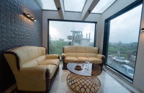 Lonavala Villa | Royal Cabana Lonavla - 6BHK Luxury Villa with Heated pool and Turf