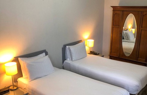 Ryde Hotel | Royal Esplanade Hotel