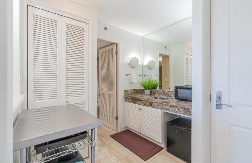 Waikiki Apartment | Royal Garden Waikiki - Ocean View - Resort Amenities