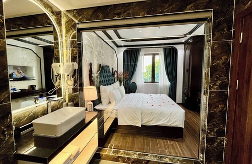 Thanh Tri Hotel | Royal Hanoi Hotel