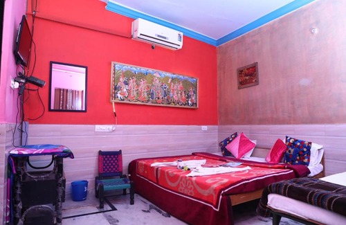 Gulab Sagar House | Royal Heritage Guest House