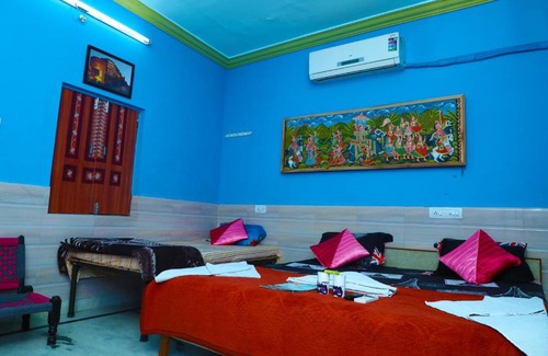 Gulab Sagar House | Royal Heritage Guest House