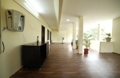 Tirupati Villa | Royal Home Stay deluxe Room