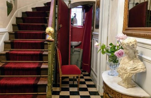Provins Apartment | Royal Hubert