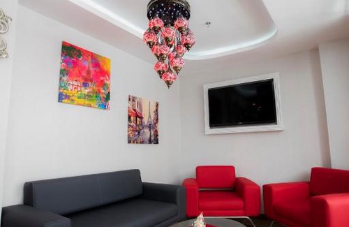 Kucukcekmece Hotel | Royal İnci Hotel