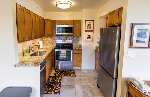 Kahana Hotel | Royal Kahana 220 - 2Br Condo