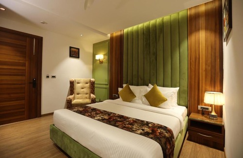 Karnal Hotel | ROYAL LALIT Grand Hotel