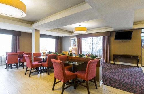 Stockbridge Hotel | Royal Palms Inn