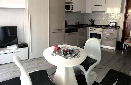 Carre d'Or Apartment | Royal promenade: Studio Carré d'Or with swimming pool