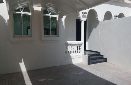 Umm al Quwain Hotel | Royal Residence Hotel Apartments