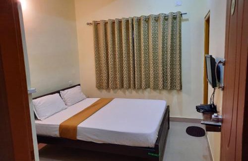 Mysore Cabin | Royal Suvarna Comforts