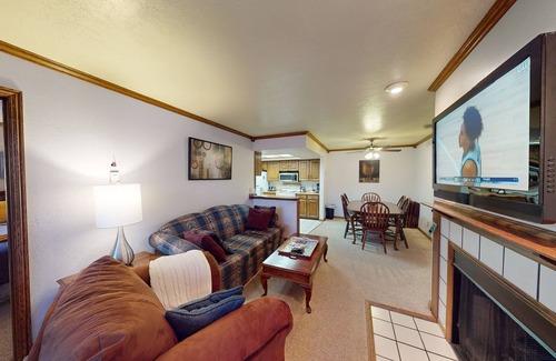 Brian Head Condo | Royal Vista III, Pool & Hot-Tub, Ski-I/O, 2 BR, 2 Bath, Sleeps 6
