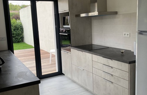 Pontaillac House | Royan: House/Villa ROYAN NEAR NICE SANDY BEACH and COMMERCES