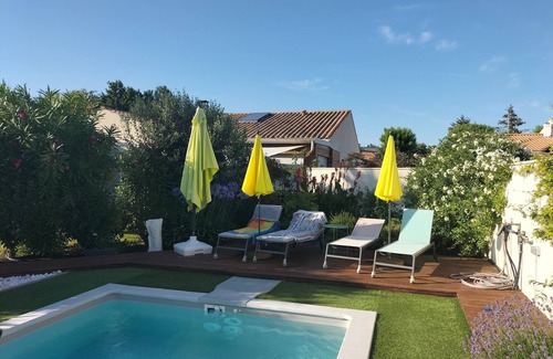 Vaux-sur-Mer Villa | Royan/Vaux sur Mer, Belle Villa Avec Piscine, 9 Personnes à 1,5 km de la mer