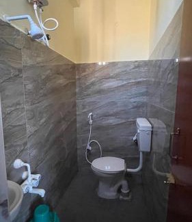 Sholinghur Hotel | RR Residency