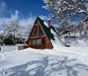 Secaria Ski Chalet | Rubicon Cabins