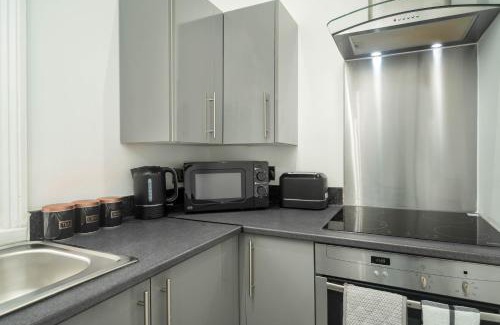 Huddersfield House | Ruby House - 2 Bed in Huddersfield Yorkshire