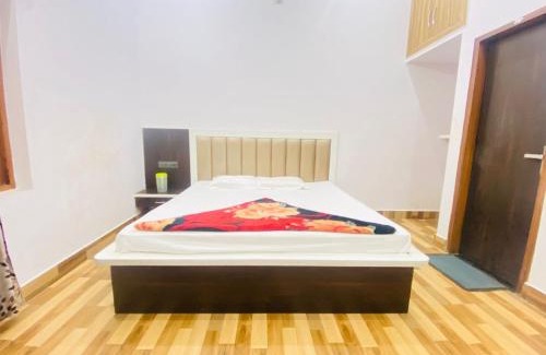 Mathura House | Rudra Guest House