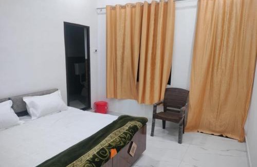 Mathura House | Rudra Home Stay - Cheapest Prices