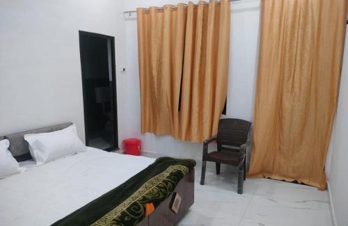 Mathura House | Rudra Home Stay - Cheapest Prices