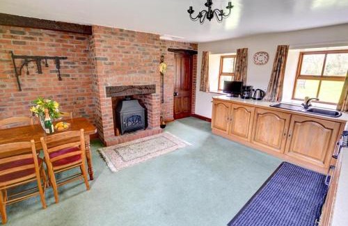 Cropton House | Rue Crofts View