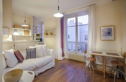 Saint-Gervais Apartment | Rue Saint Antoine one bedroom apartment