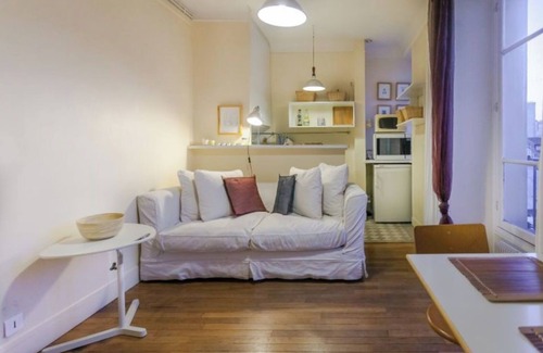 Saint-Gervais Apartment | Rue Saint Antoine one bedroom apartment