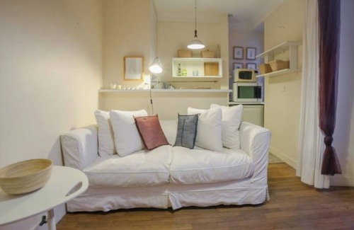 Saint-Gervais Apartment | Rue Saint Antoine one bedroom apartment
