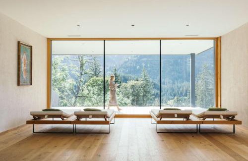 Schattwald Hotel | Ruhehotel & Naturresort Rehbach - Adults only