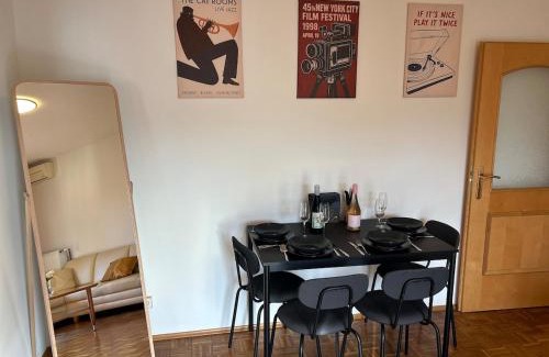 Sankt Polten Apartment | Ruhige, klimatisierte Wohnung nahe Zentrum & Bahnhof