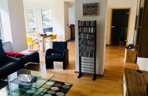 Buchholz-Kleefeld Apartment | Ruhige Messewohnung an der Eilenriede, 10 Minuten zur Messe Hannover bzw Agritechnica