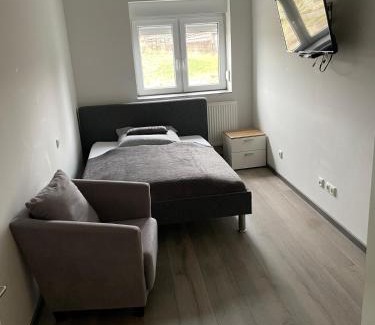 Dachau District Apartment | Ruhige Wohnung mit S-Bahn Bindung