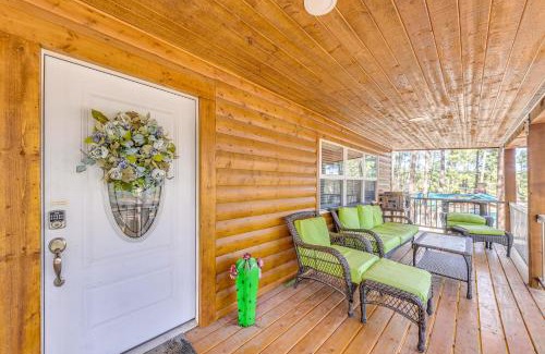 Ruidoso House | Ruidoso Cabin with Patio - Walk to Midtown!
