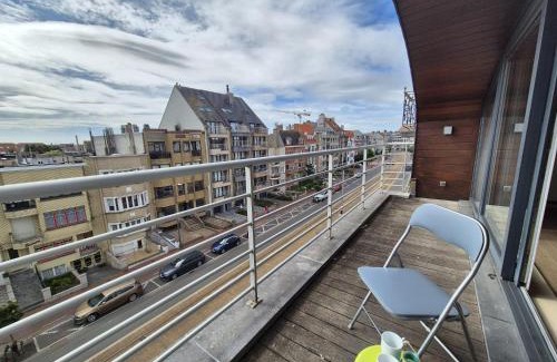 Blankenberge Apartment | Ruim duplex appartement- 8p - wandelafstand strand