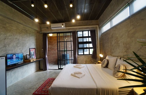 Su Thep Hotel | Rumpai Loft Habitat
